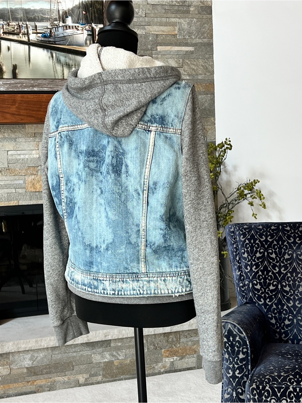 American Eagle Outfitters Tie Dye Hooded Jacket/Sweatshirt - Picture 6 of 10